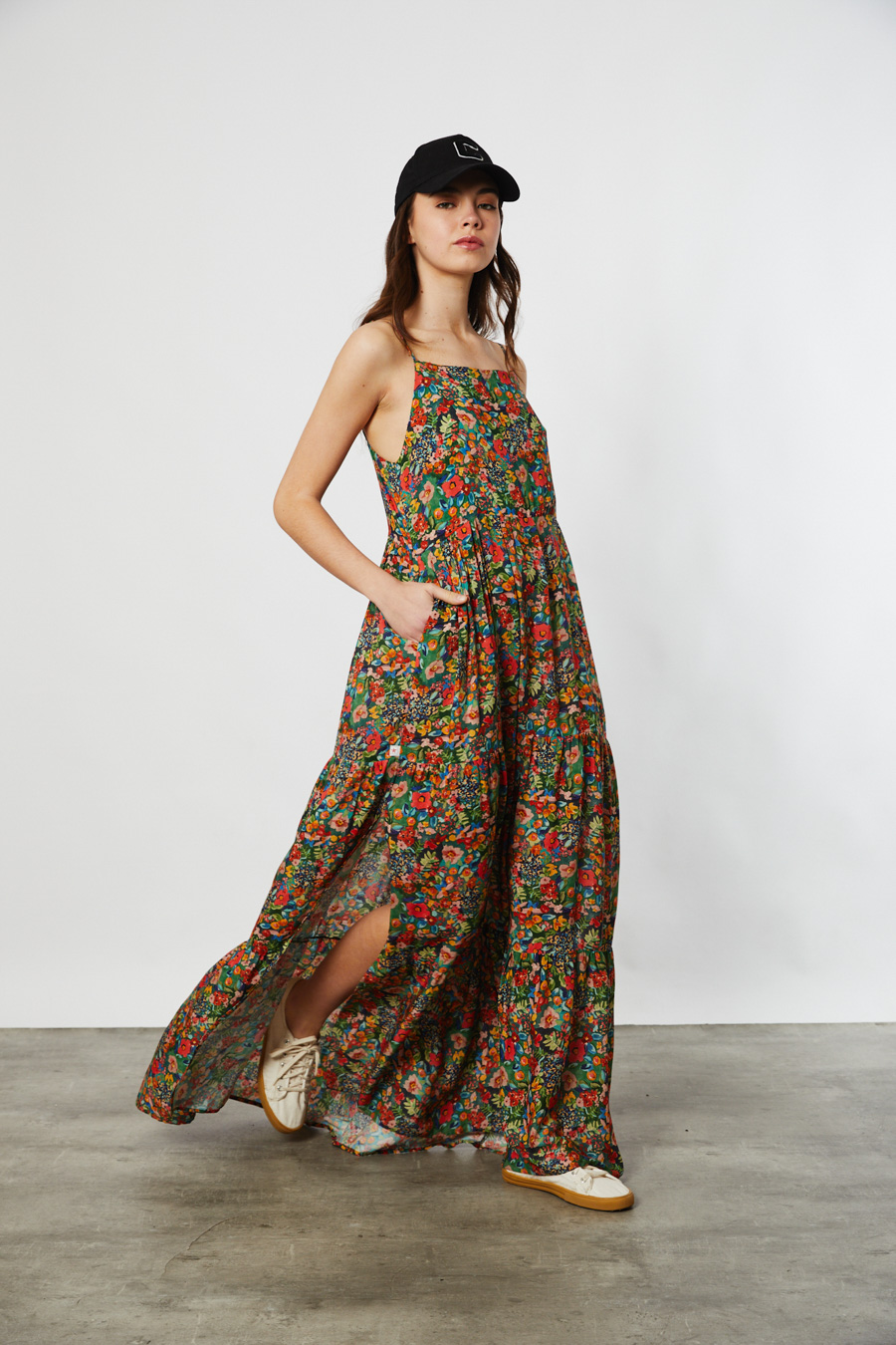 johnlcook_vestido-jawa-flowers_44-27-2024__picture-18340