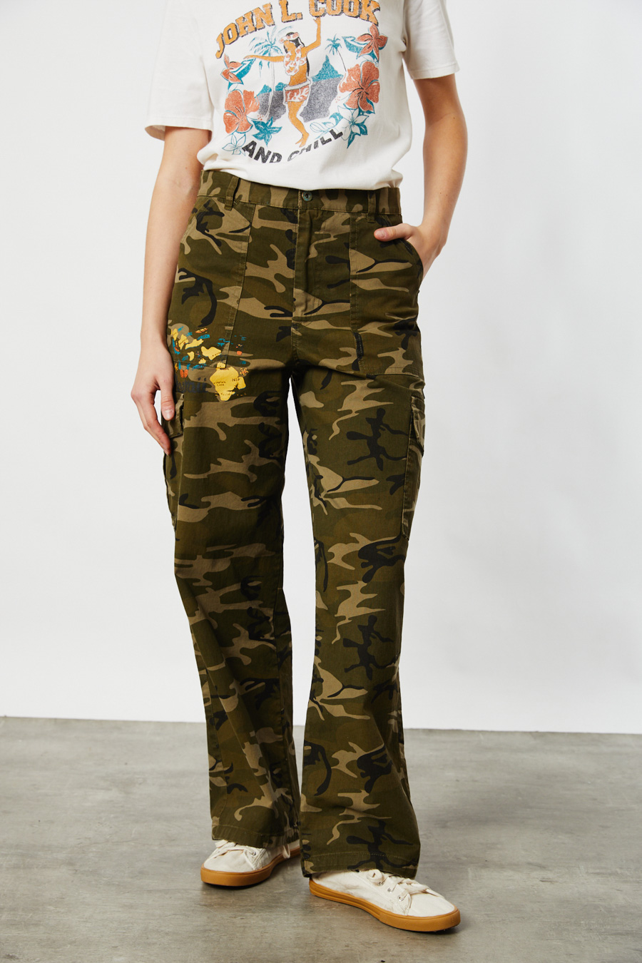 johnlcook_pantalon-cargo-camo_44-27-2024__picture-18344