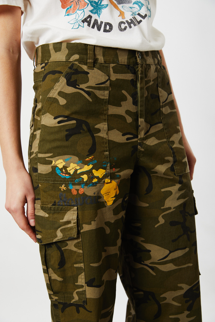 johnlcook_pantalon-cargo-camo_44-27-2024__picture-18347